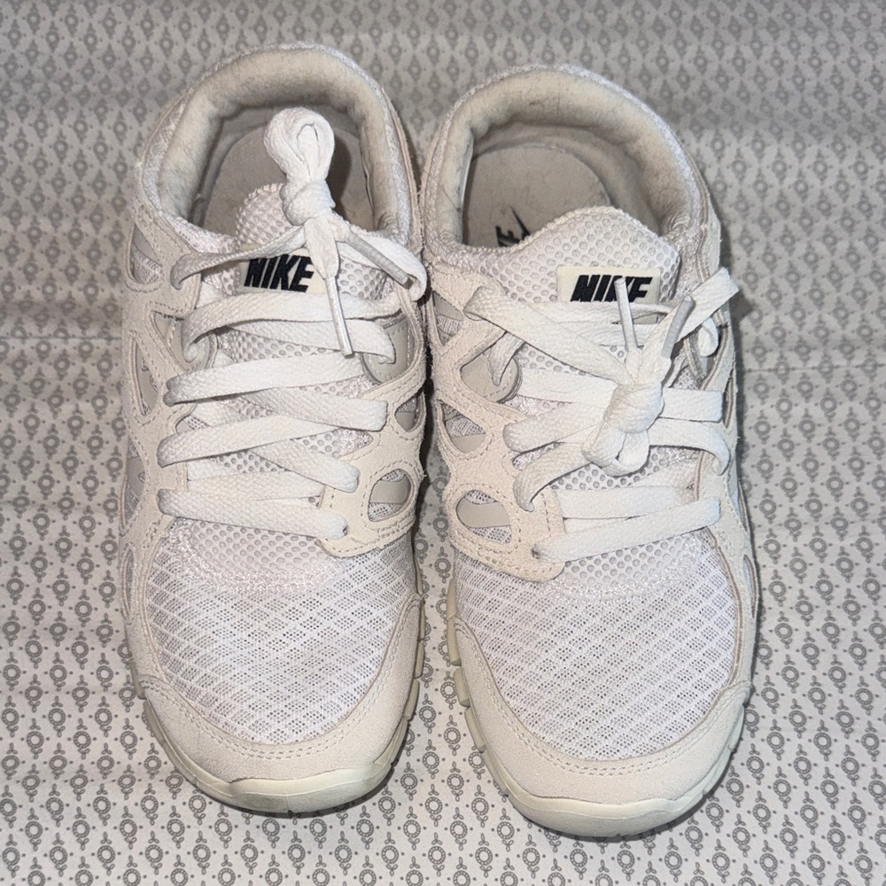 Nike Kids White Mesh Lace-Up Sneakers